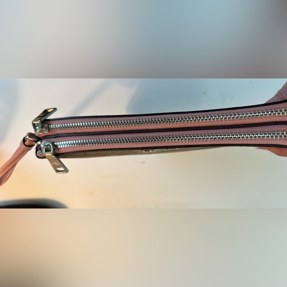 Coach Wristlet - Picture 3 of 6